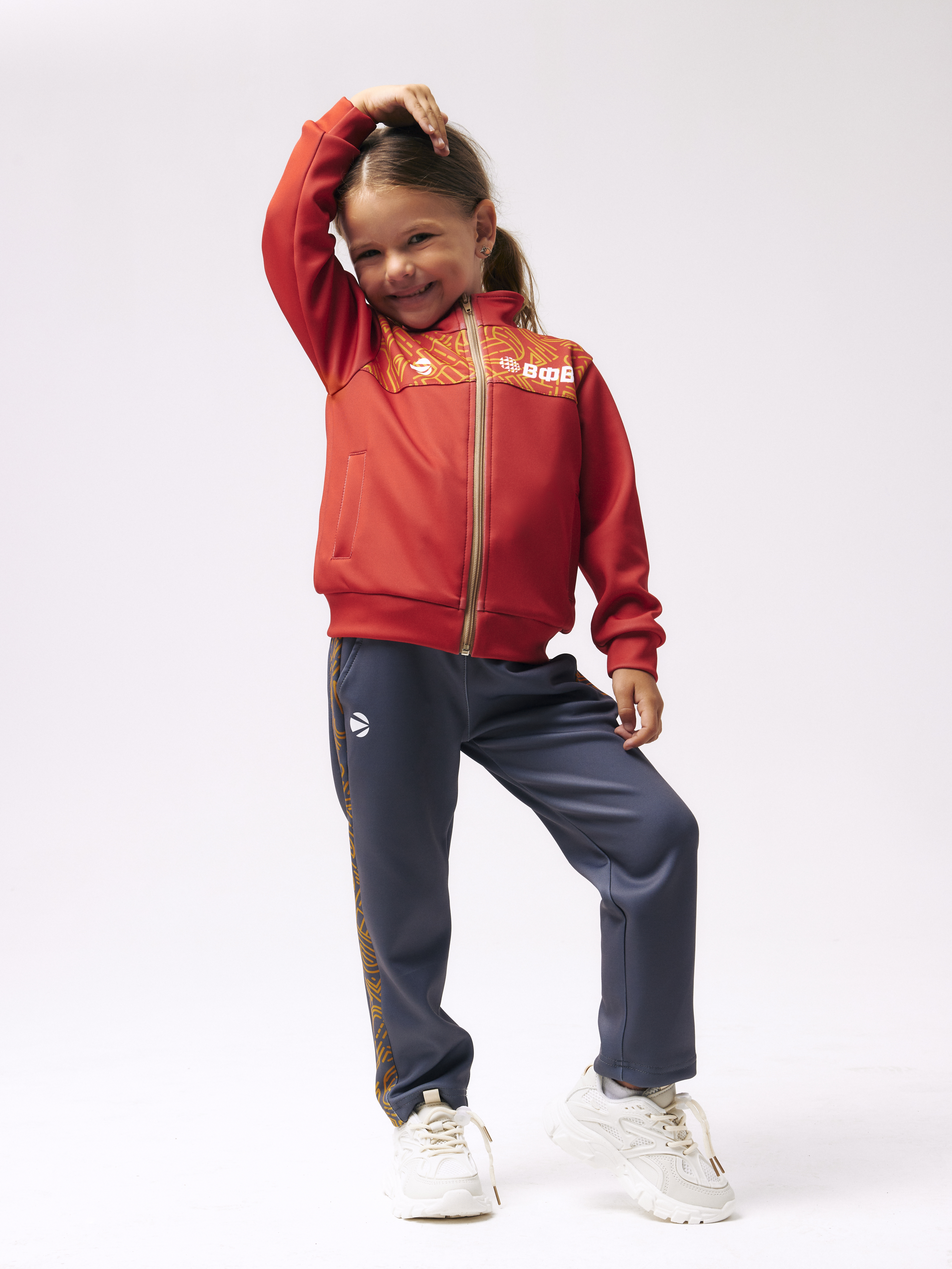 Брюки спортивные для мальчика и девочки 158 (серый/золото) Ch-302E