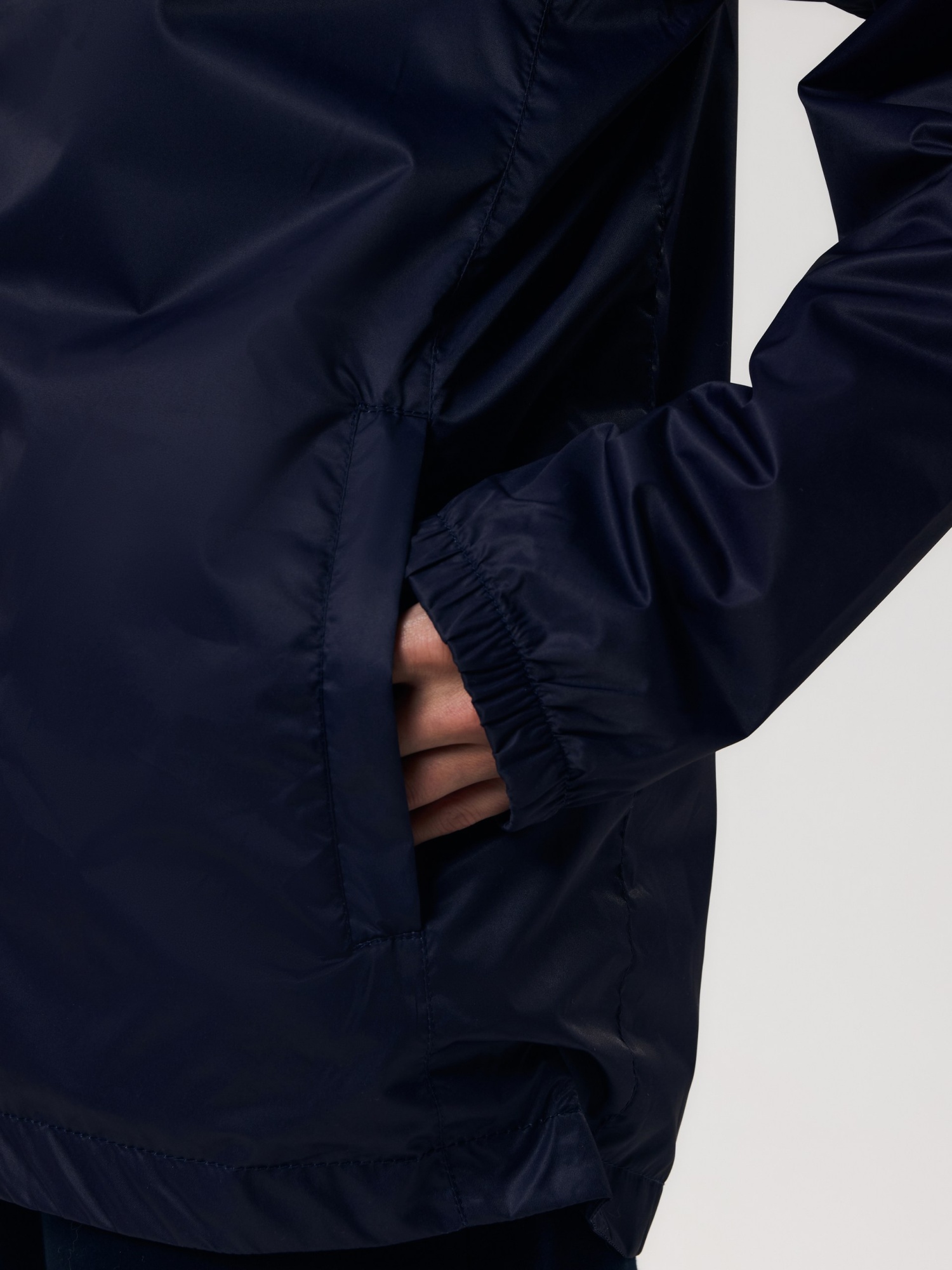 Куртка ветрозащитная женская