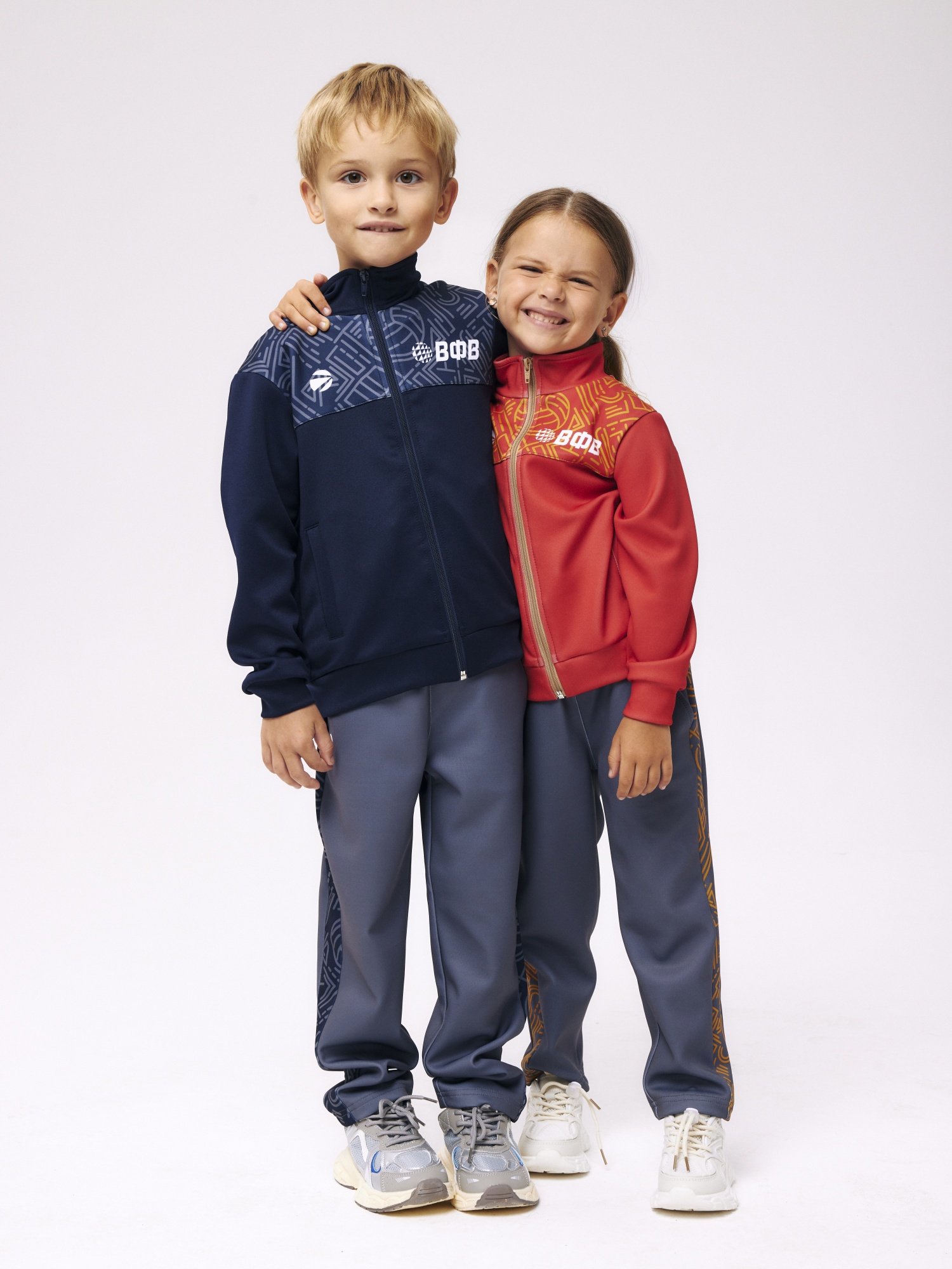 Толстовка на молнии без капюшона для мальчика и девочки 